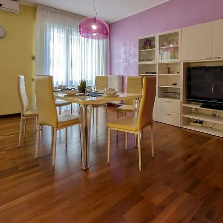 Apartmán 200mt Dal Mare By Wehostyou Parcheggio Wifi Clima Balcone Bbq